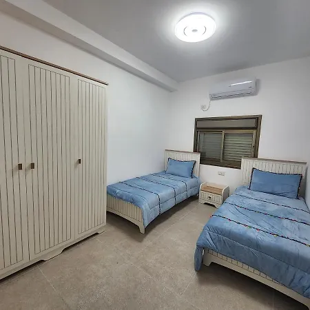 Garden Apartments. Mas'ada Экстерьер фото