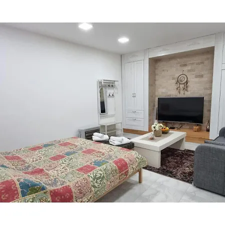 Garden Apartments. Mas'ada Номер фото
